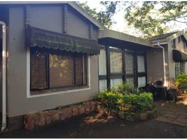 4 Bedroom House to let in Westville Central