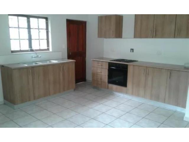 1 Bedroom Simplex to let in Shelly Beach