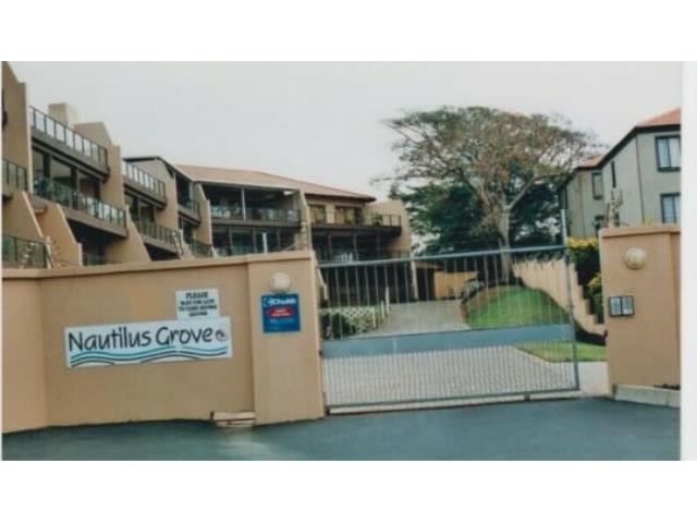 4 Bedroom Apartment for sale in Uvongo