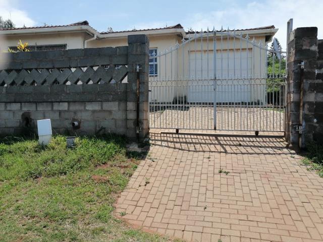 3 Bedroom House for sale in Umgababa South