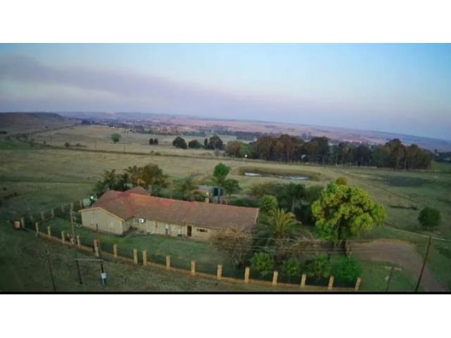 6 Bedroom House for sale in Witbank