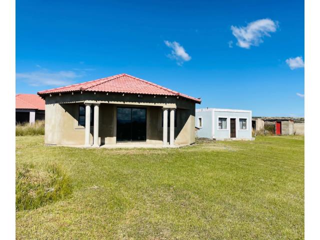 4 Bedroom House for sale in Newcastle Rural