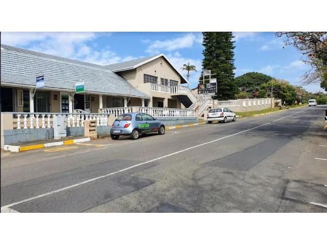 51m² Office space for sale in Port Edward