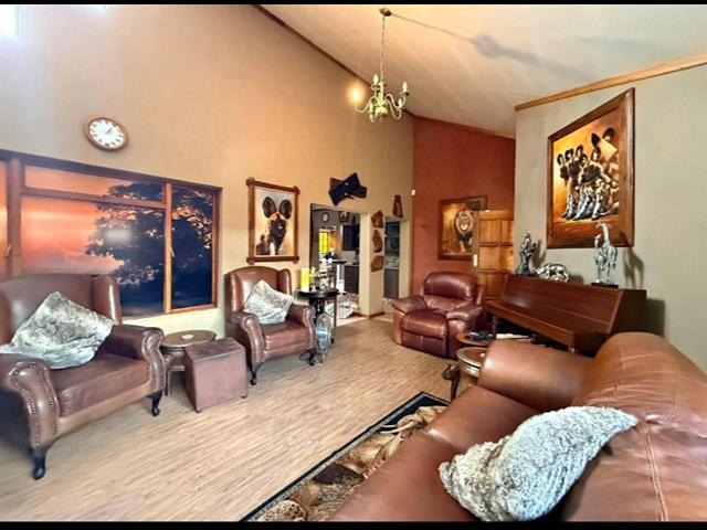 3 Bedroom House for sale in Middelburg