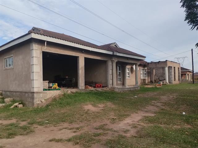 4 Bedroom House for sale in Adams Rural