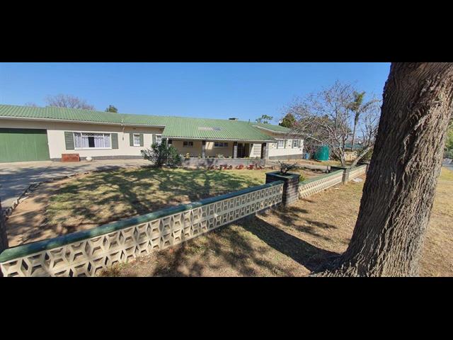 5 Bedroom House for sale in Dale View