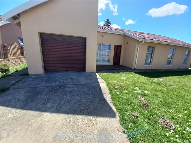 3 Bedroom House for sale in Bisho Park