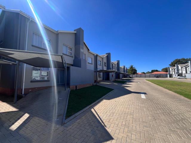 2 Bedroom Townhouse for sale in Polokwane Central