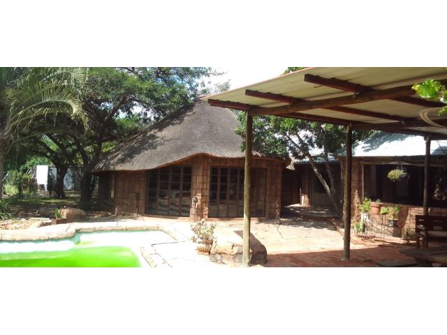 11 Bedroom House for sale in Doornbult AH