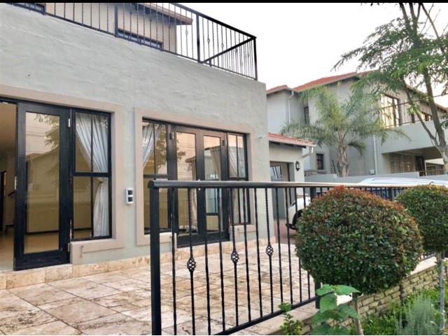 2 Bedroom Cluster to let in Morningside