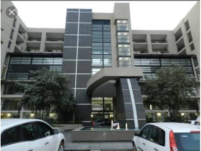 3 Bedroom Penthouse to let in Morningside