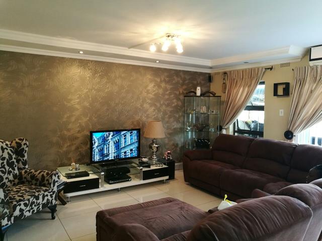 3 Bedroom Cluster to let in Corlett Gardens