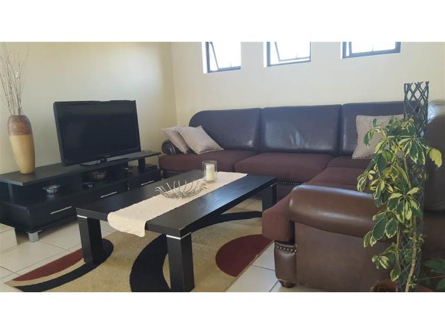 2 Bedroom Apartment for sale in Bryanston