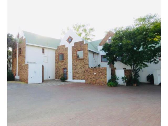 3 Bedroom Townhouse for sale in Fourways