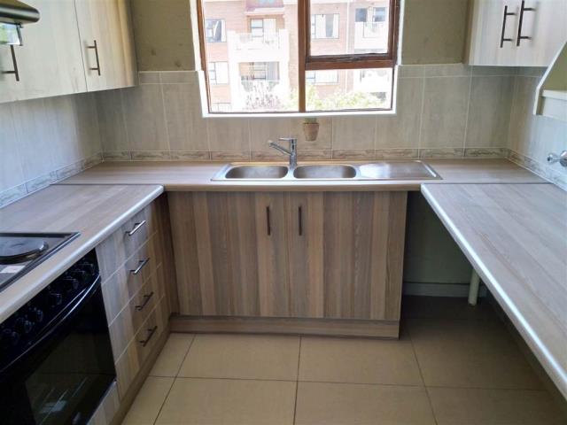 2 Bedroom Apartment to let in Morningside