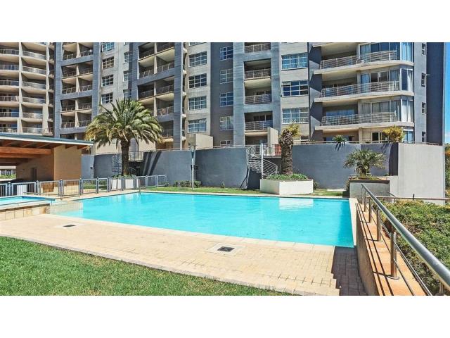 2 Bedroom Apartment for sale in Sandhurst