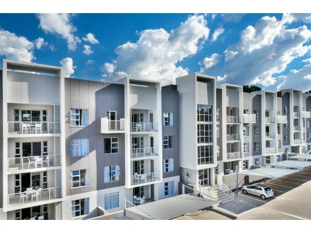 2 Bedroom Flat to let in Sandton Central
