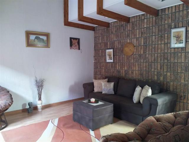 4 Bedroom Cluster to let in Gallo Manor