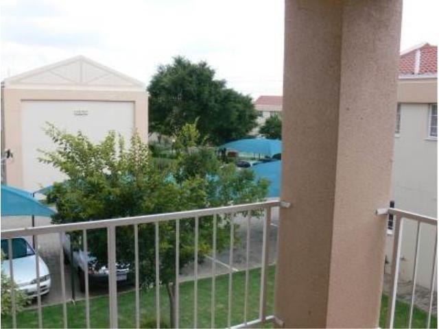 2 Bedroom Apartment to let in Morningside