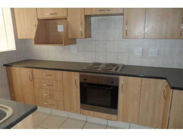 2 Bedroom Apartment to let in Bramley Park