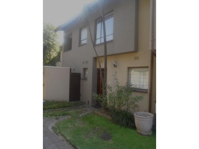 3 Bedroom Duplex to let in Corlett Gardens