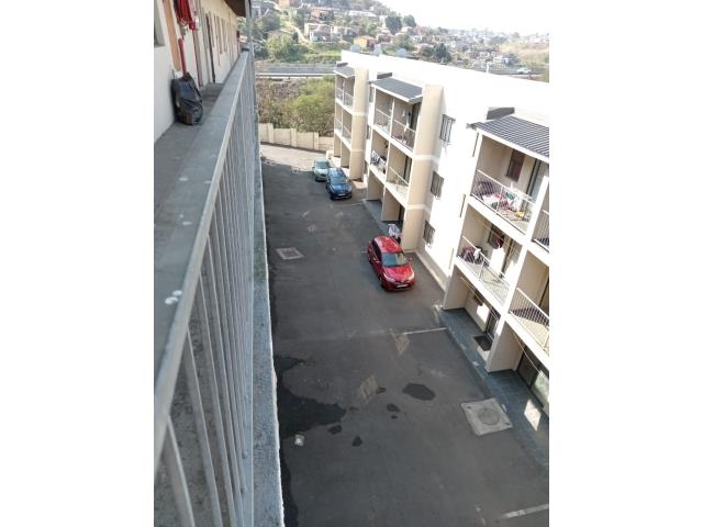 2 Bedroom Apartment for sale in Newlands East