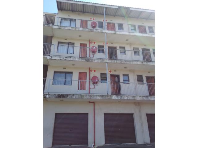 2 Bedroom Apartment for sale in Newlands East