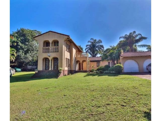 6 Bedroom House for sale in Doon Heights