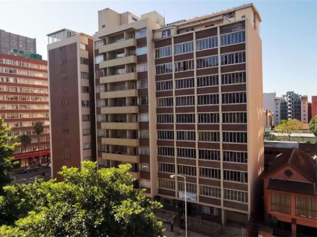 1.5 Bedroom Apartment for sale in Durban Central