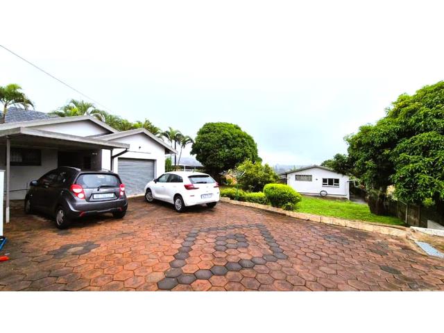 3 Bedroom House for sale in Kharwastan