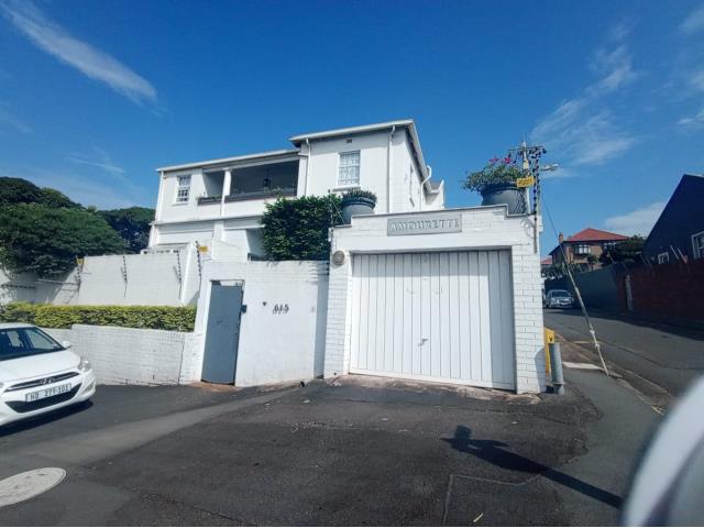 3 Bedroom Townhouse for sale in Essenwood