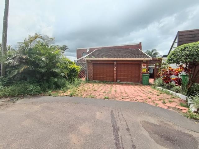 5 Bedroom House for sale in Queensburgh Central