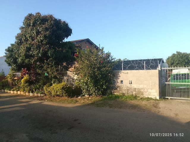 2 Bedroom House for sale in Trenance Manor