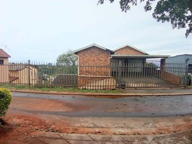 3 Bedroom House for sale in Doonside