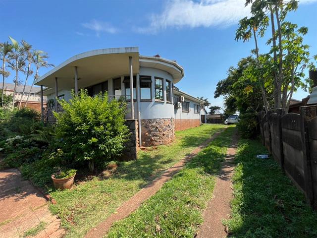 4 Bedroom House for sale in Isipingo Hills