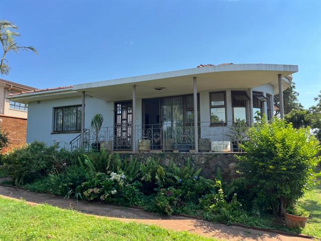 4 Bedroom House for sale in Isipingo Hills