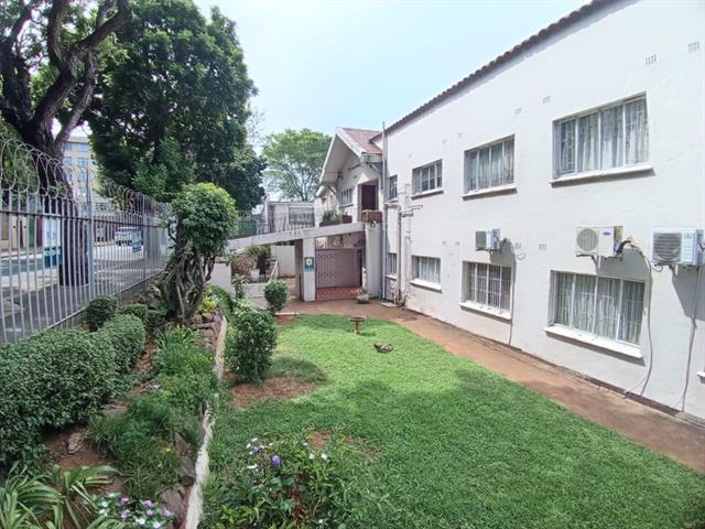 2 Bedroom Apartment for sale in Windermere