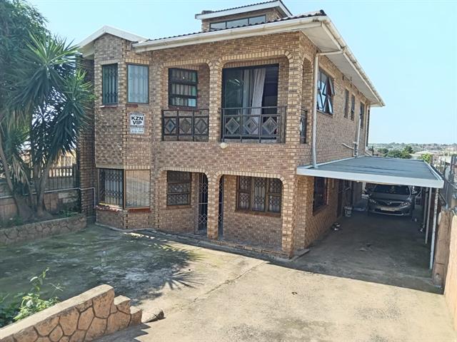5 Bedroom House for sale in Redfern