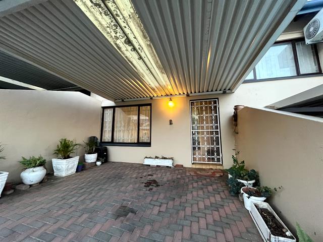 3 Bedroom Flat for sale in Reservoir Hills