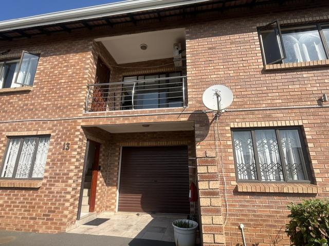 3 Bedroom Townhouse for sale in Avoca
