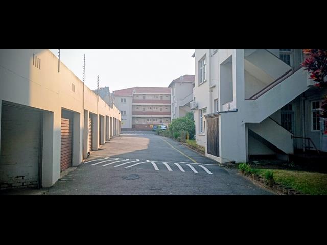 0.5 Bedroom Flat for sale in Bulwer