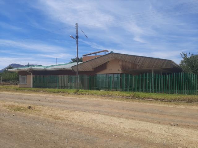 6 Bedroom House for sale in Sterkstroom