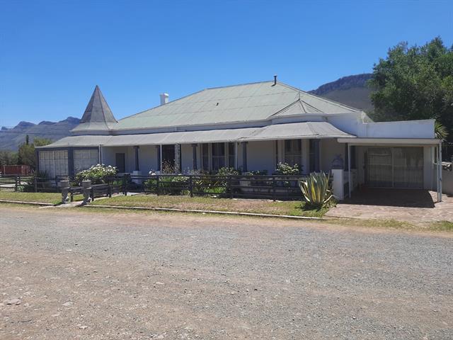 4 Bedroom House for sale in Tarkastad