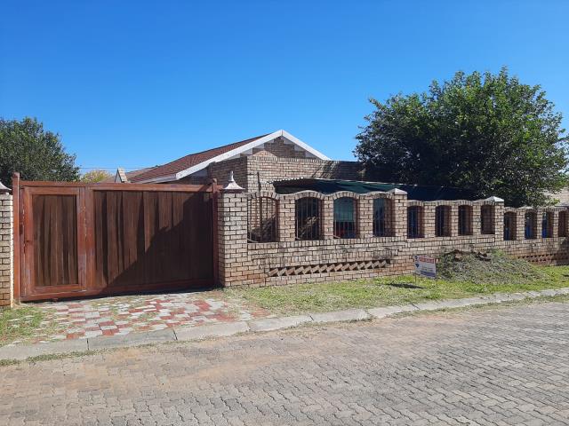 3 Bedroom House for sale in Granger Hough Park