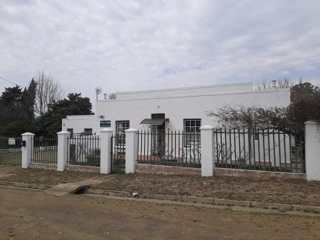 5 Bedroom House for sale in Molteno