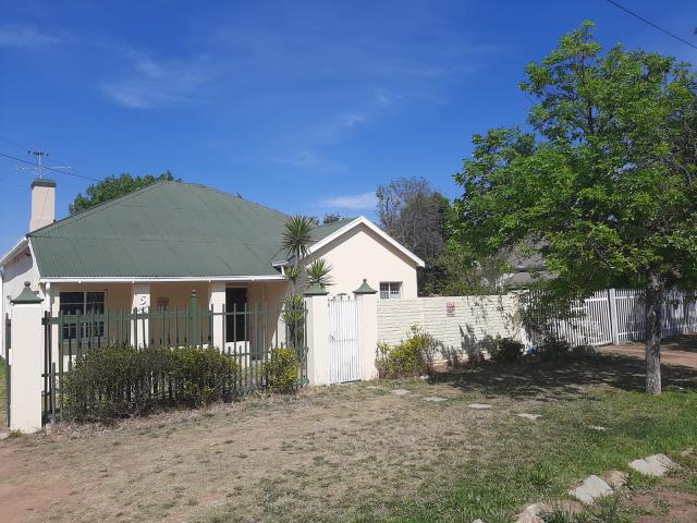 3 Bedroom House for sale in Top Town