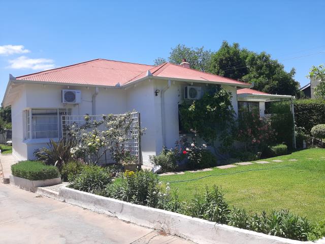 3 Bedroom House for sale in Queenstown Central