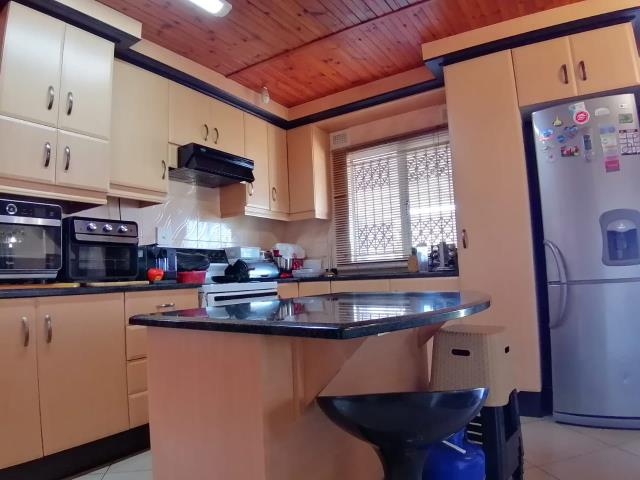 3 Bedroom House for sale in Bonela