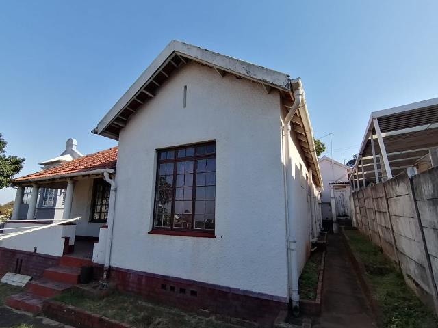 4 Bedroom House for sale in Morningside