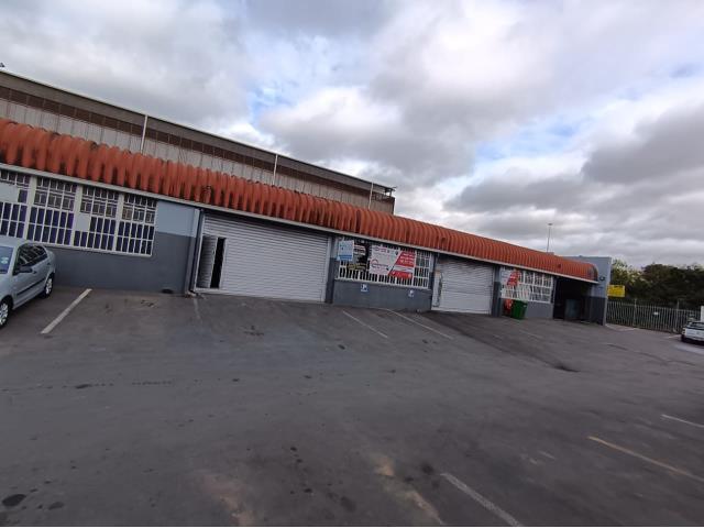 150m² Industrial space to let in Phoenix Industrial